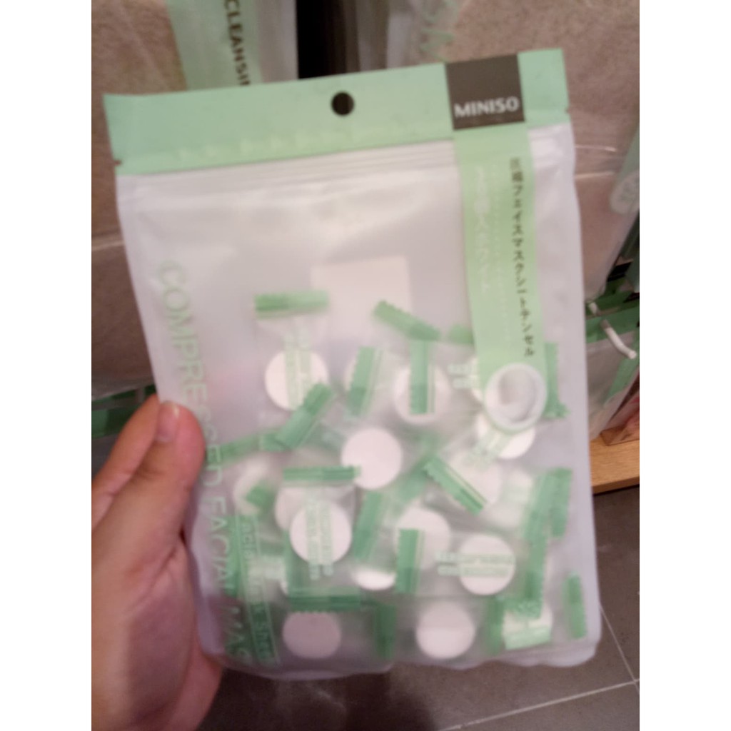 mat-na-Miniso mat-na-Miniso