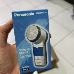 Máy cạo râu Panasonic Model ES6850SPL, Lưỡi dao xoay tròn, Loại khô, 2 pin AA